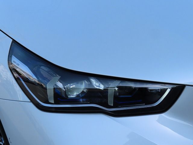 BMW i5 eDrive40 Sedan RHD