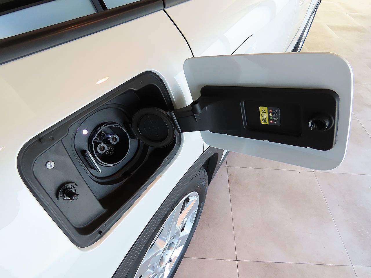 U25 MINI Countryman SE ALL4