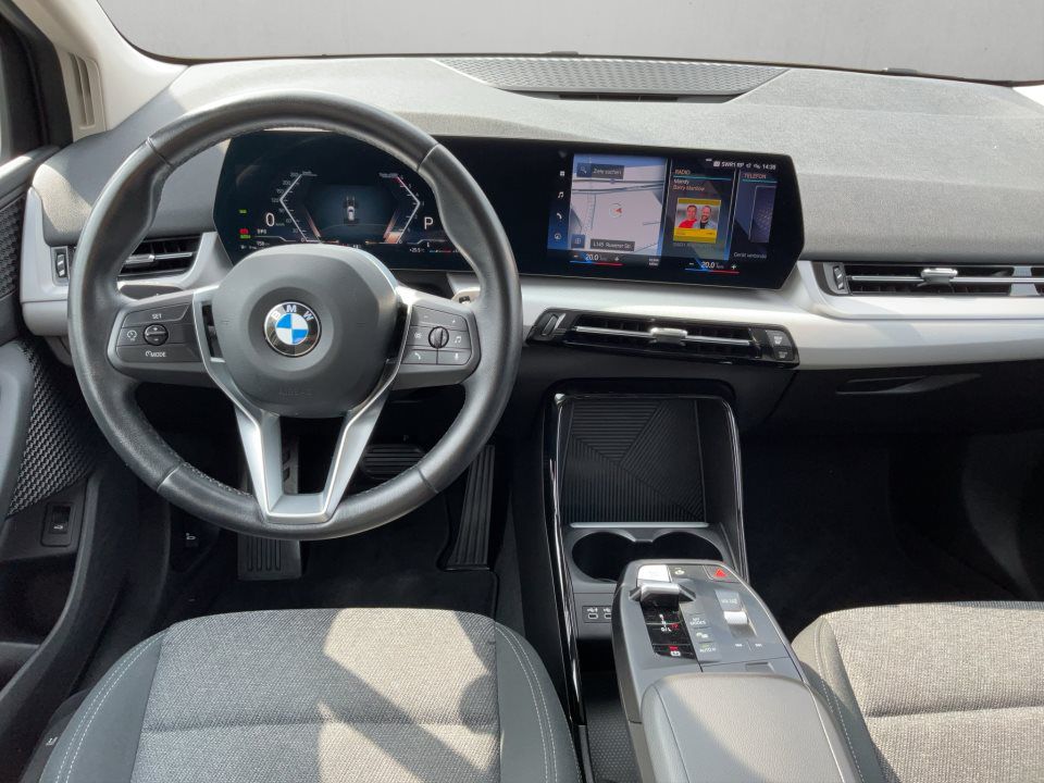 BMW 218