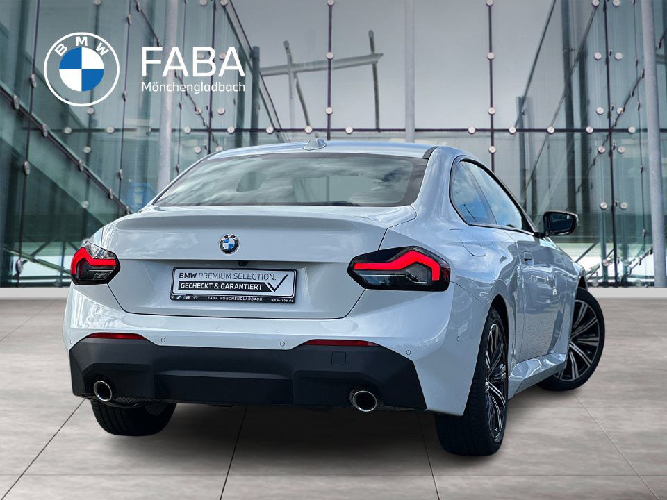 BMW 218
