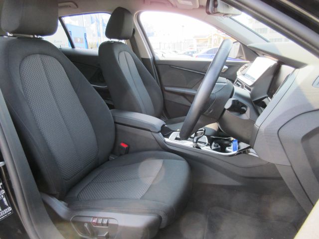 F40 118d Sports Hatch 5-door B47 2.0d