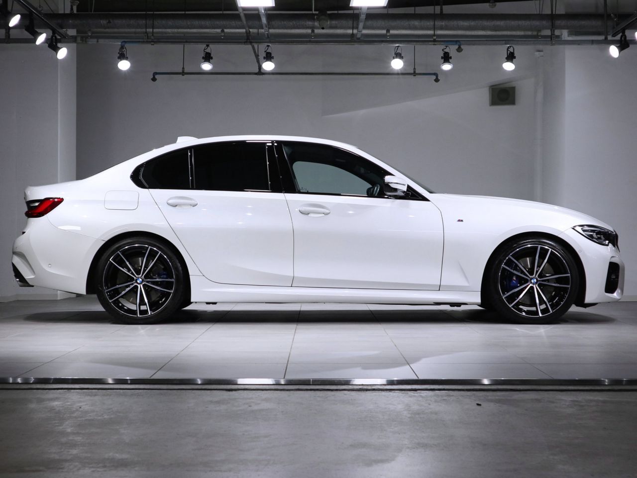 330i Berline RHD