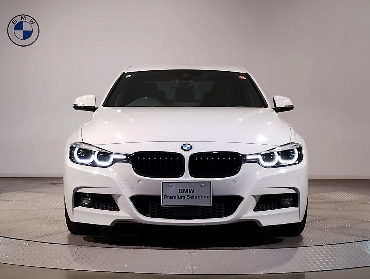 320I SEDAN RHD