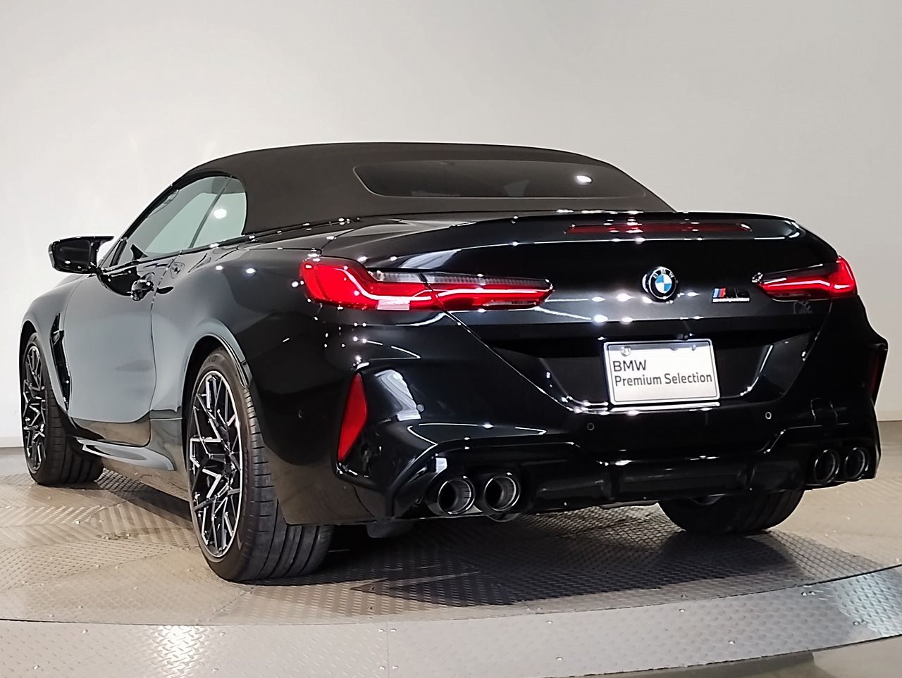 F91 M8 Competition Convertible S63 4.4i