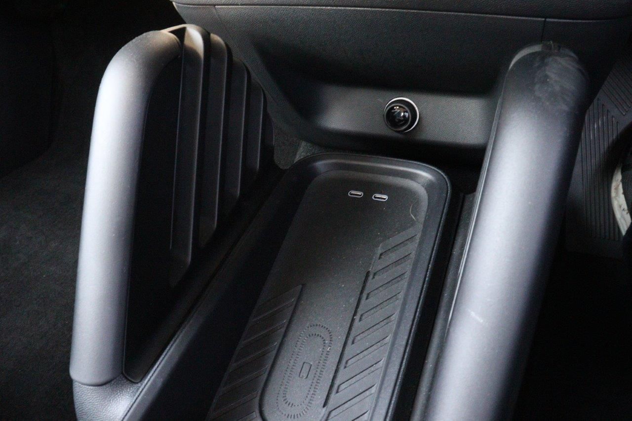 J01 MINI Cooper SE
