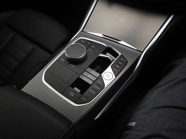 G20 320i Saloon LCI RHD MX