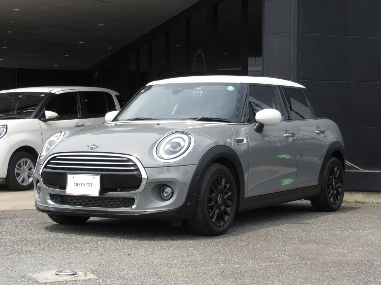 MINI COOPER D 5 DOOR.
