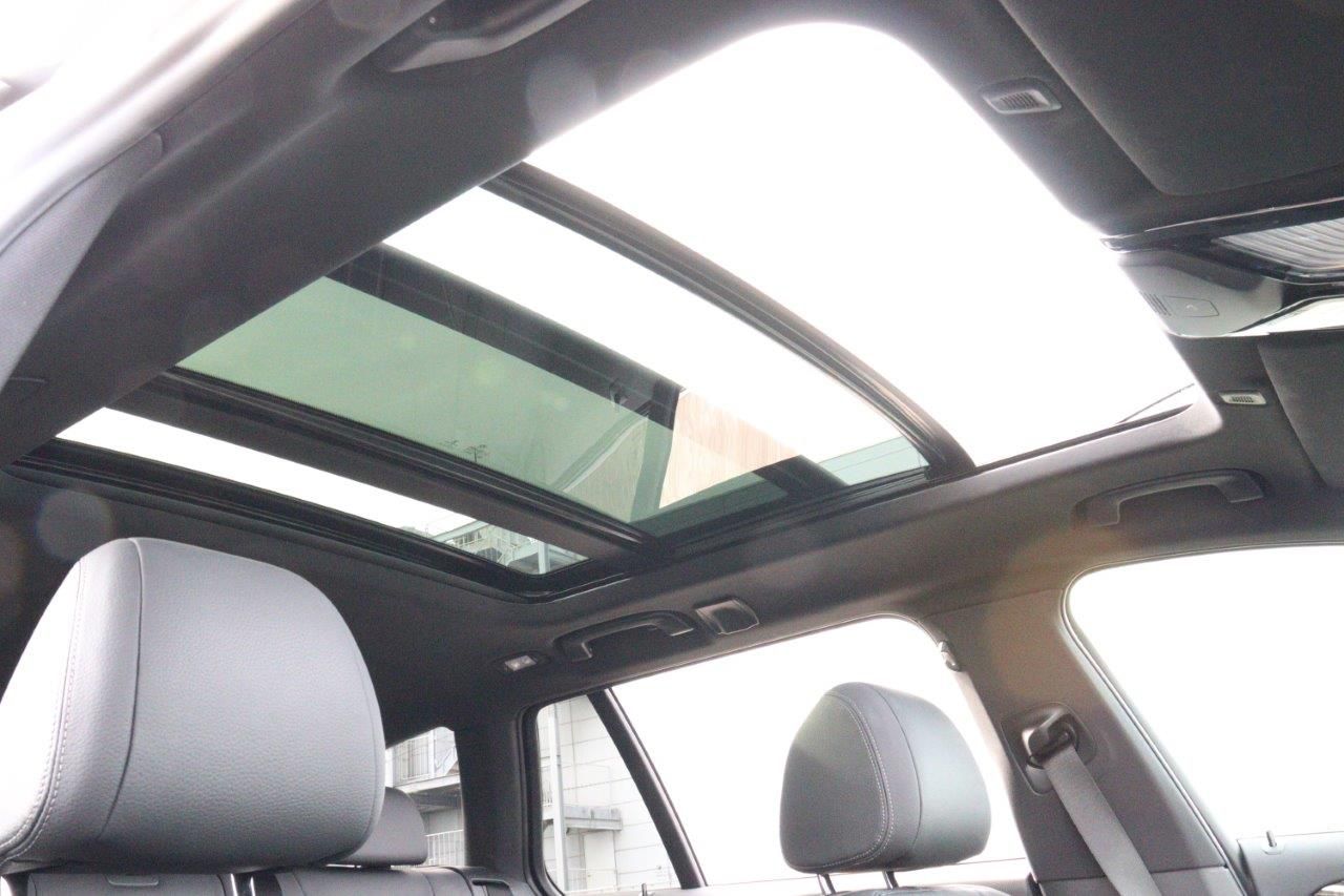 520d xDrive Touring RHD