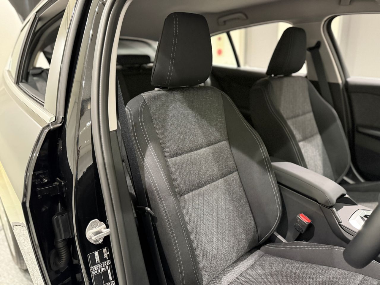 120 Sport Sports Hatch