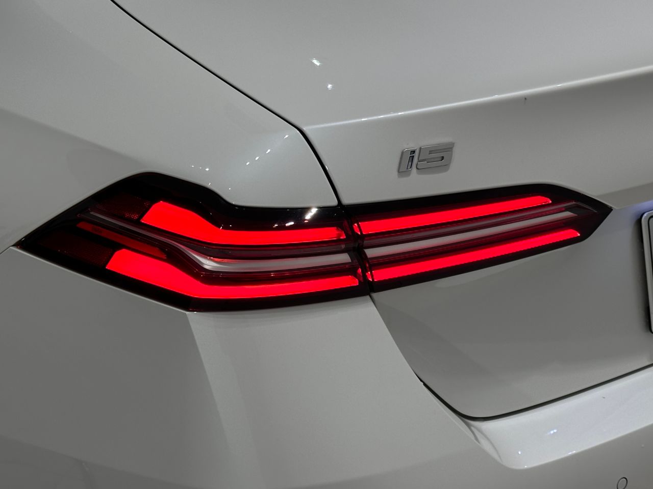 BMW i5 M60 xDrive Sedan RHD