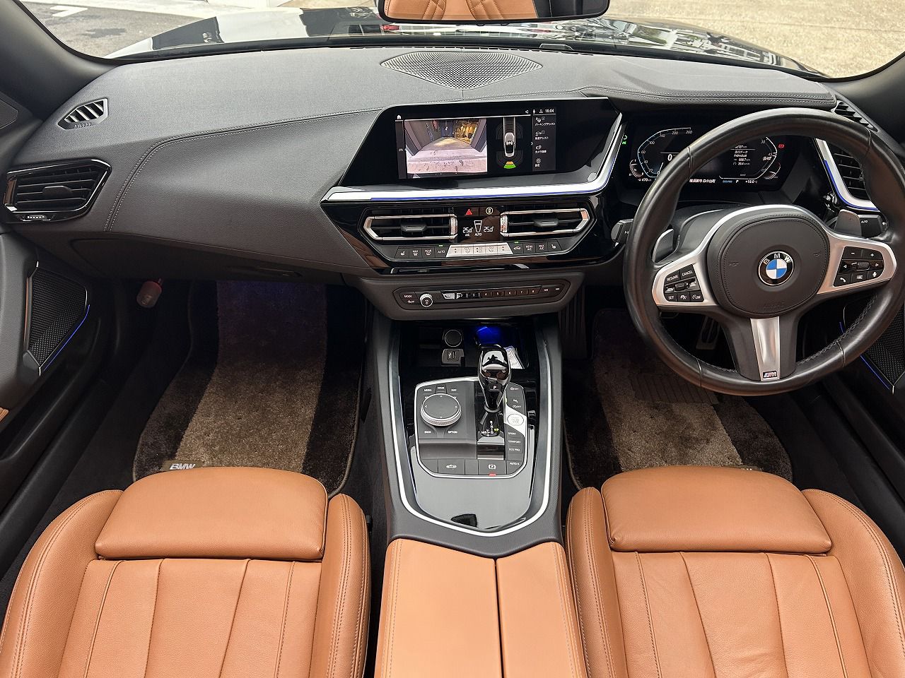 G29 z4 sDrive20i RHD