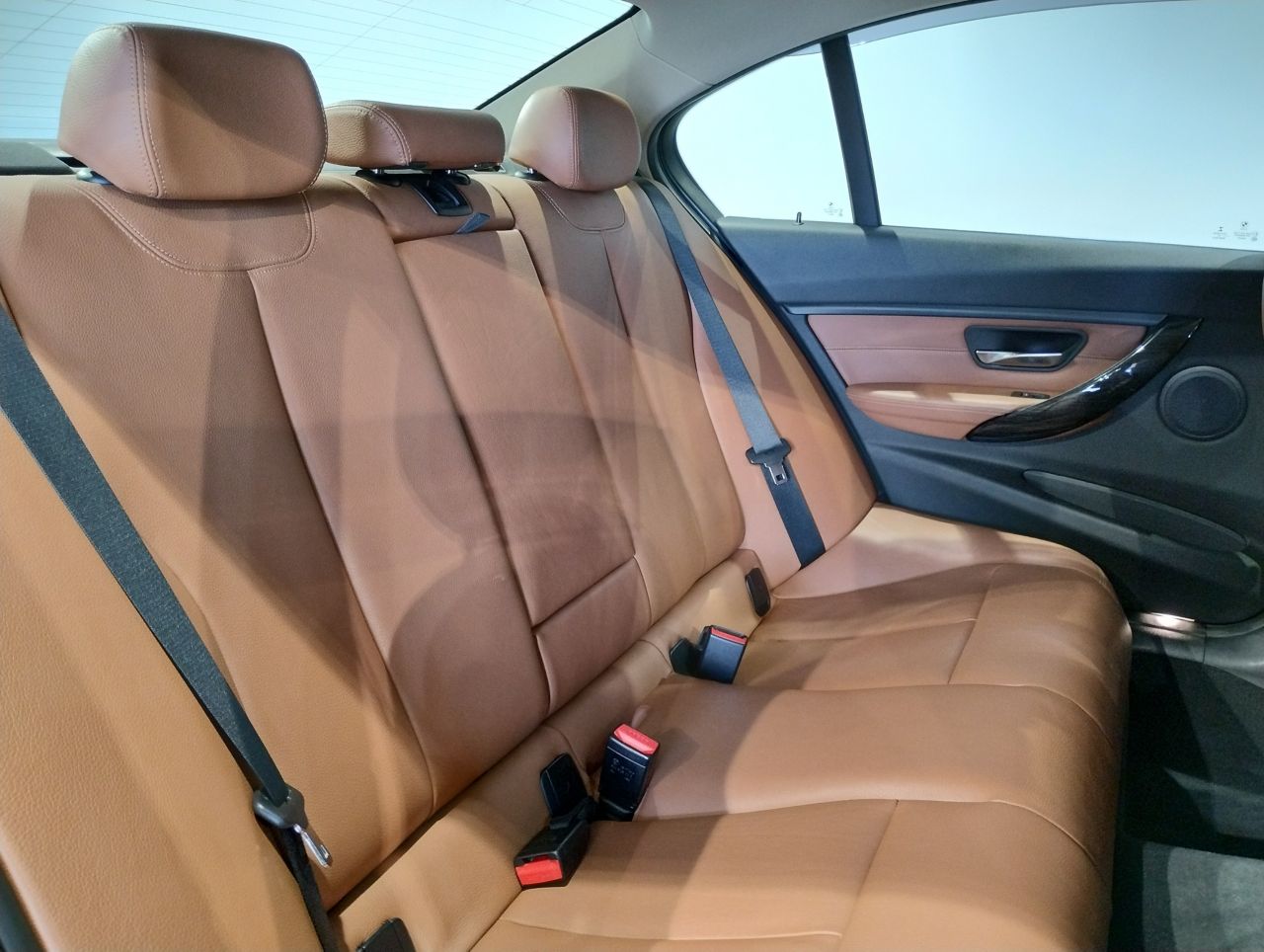 320D BLUEPERFORMANCE SEDAN RHD