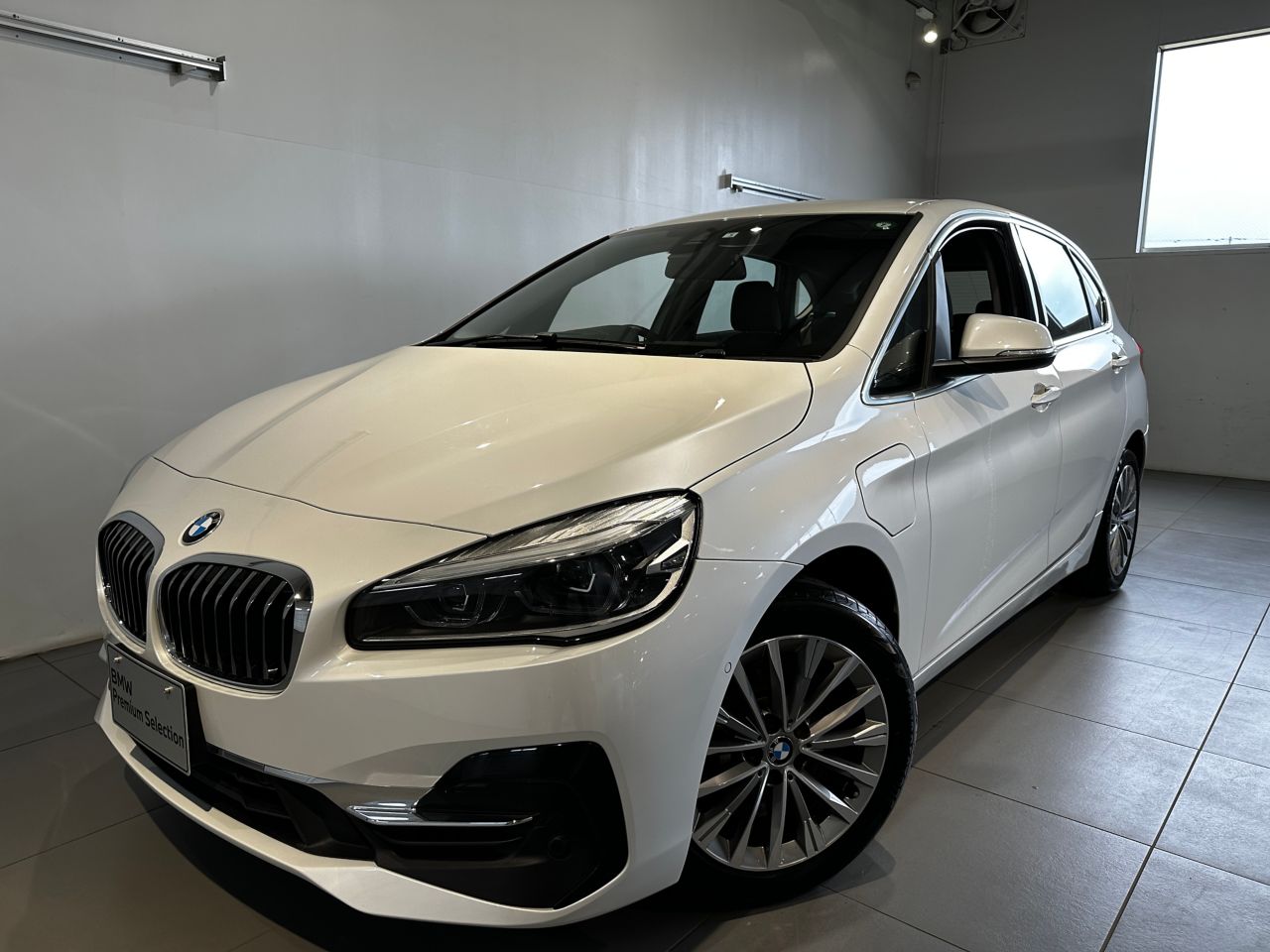 225xe iPerformance Active Tourer Luxury
