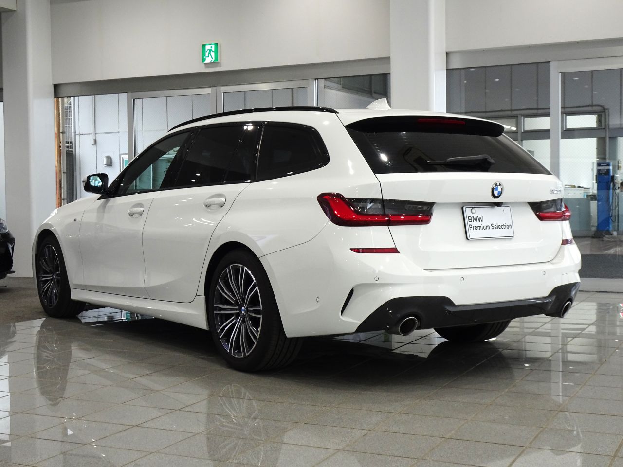 G21 320i RHD
