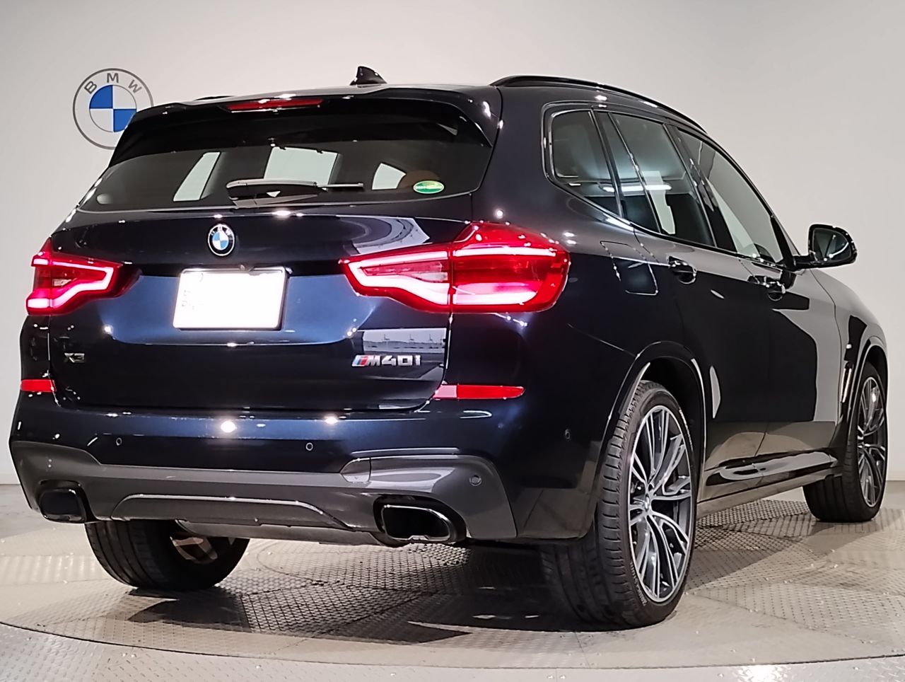 G01 X3 M40i RHD ZA