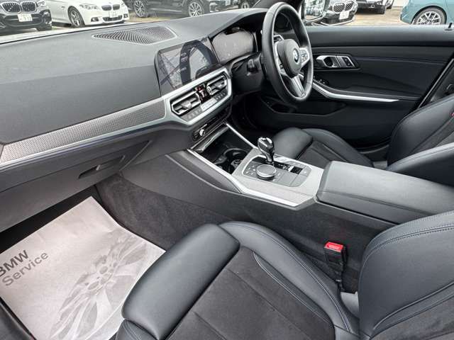 G20 320i Saloon RHD TU