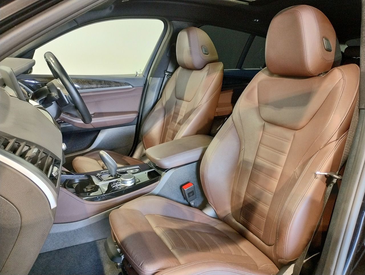 X4 M40i RHD