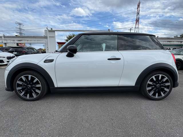 MINI Cooper F56 RHD
