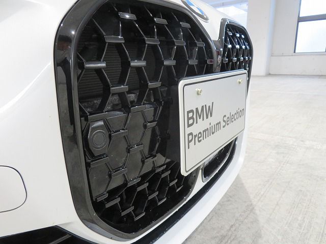 G** 4**i C********** B** 2**i RHD