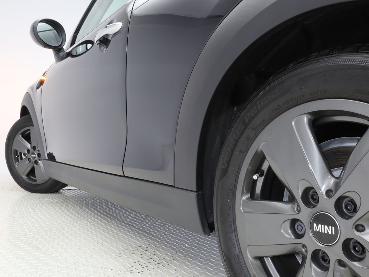 MINI Cooper F56 RHD