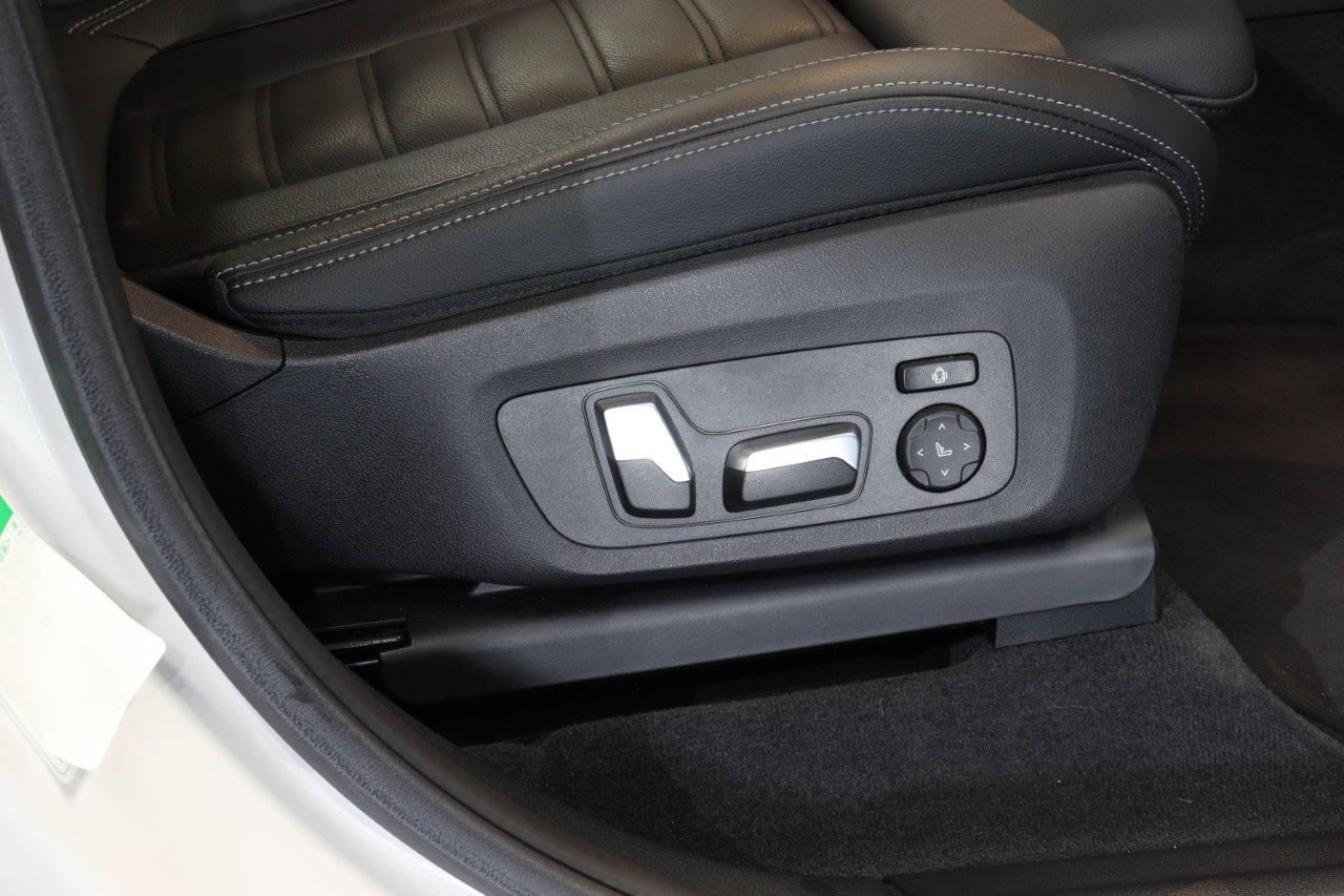 G01 X3 M40i RHD LCI ZA