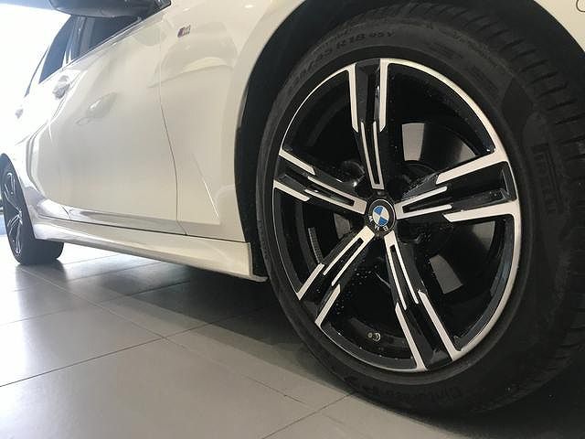 320d xDrive Berline RHD