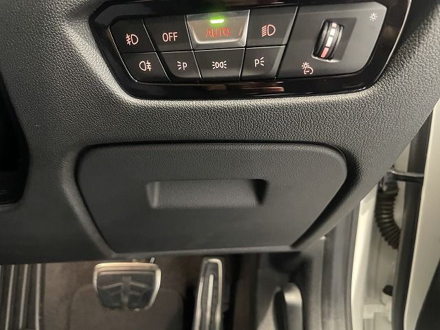 G21 320i RHD