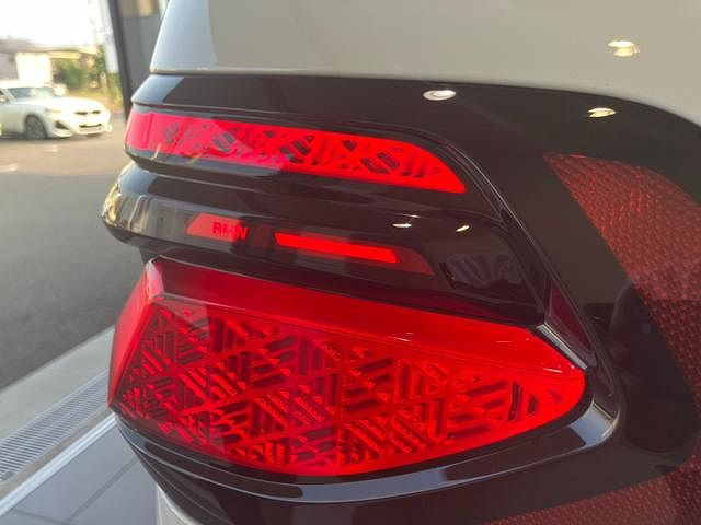 X7 xDrive40d RHD US