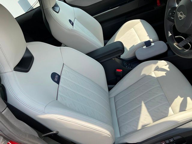 F66 MINI Cooper C 3Dr