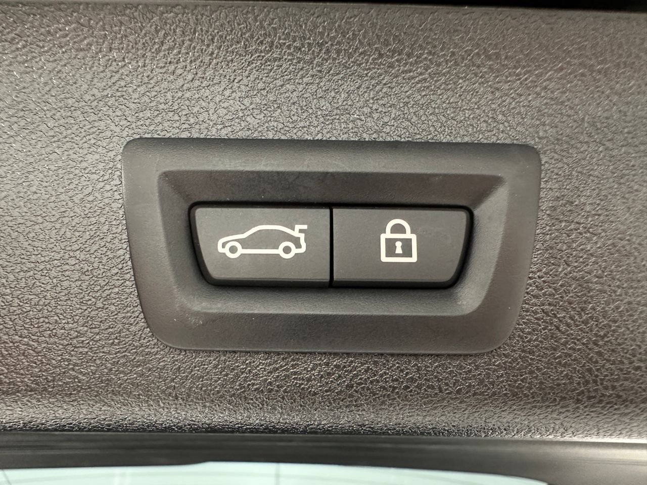 520d xDrive Touring RHD