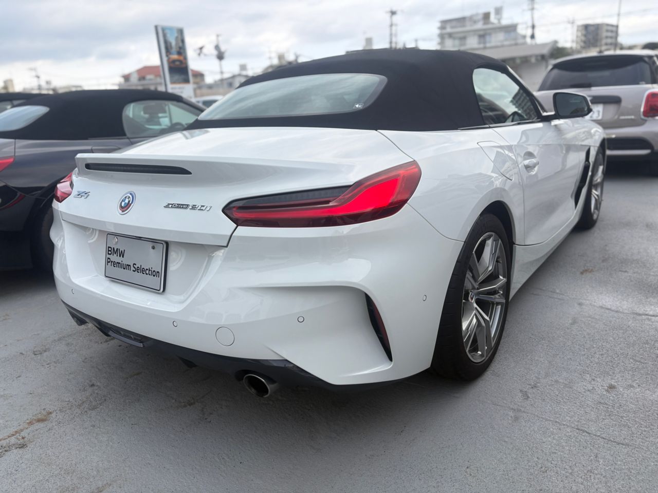G29 z4 sDrive20i RHD