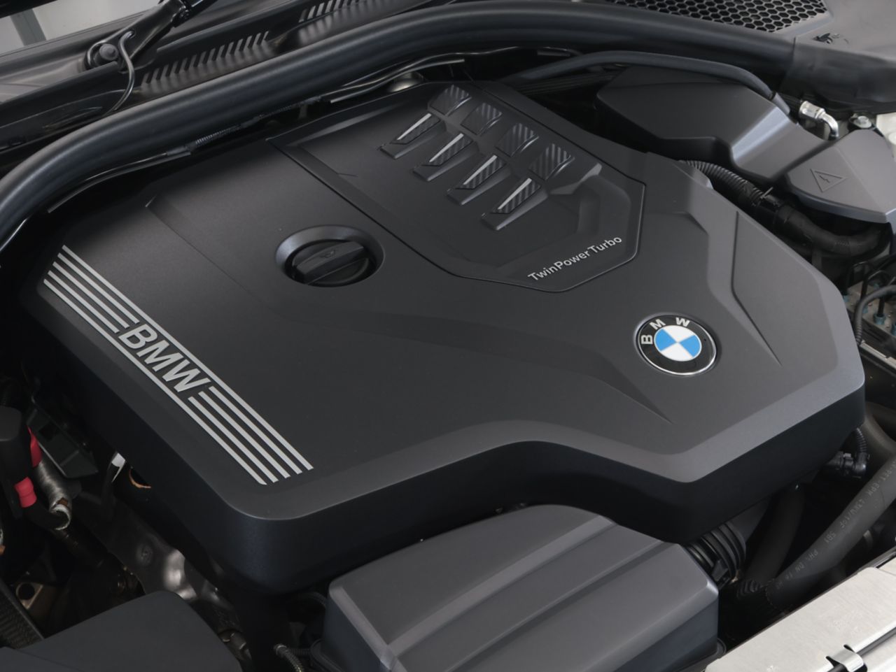G20 330i Saloon RHD MX