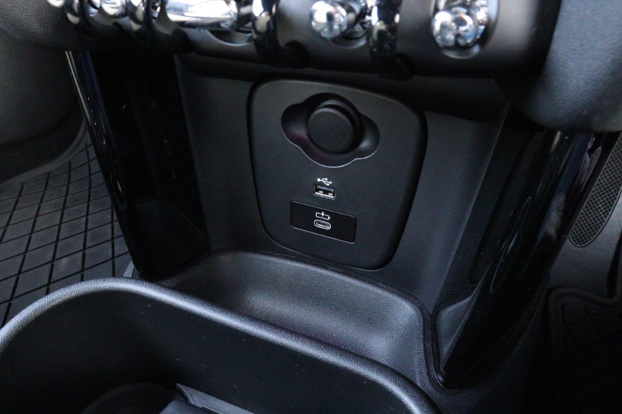 Cooper S 3 doors RHD