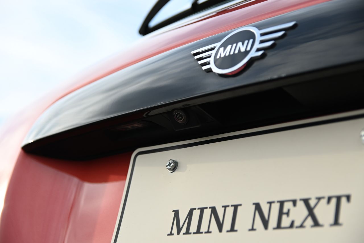 F55 MINI Cooper 5-Door Hatch LCI