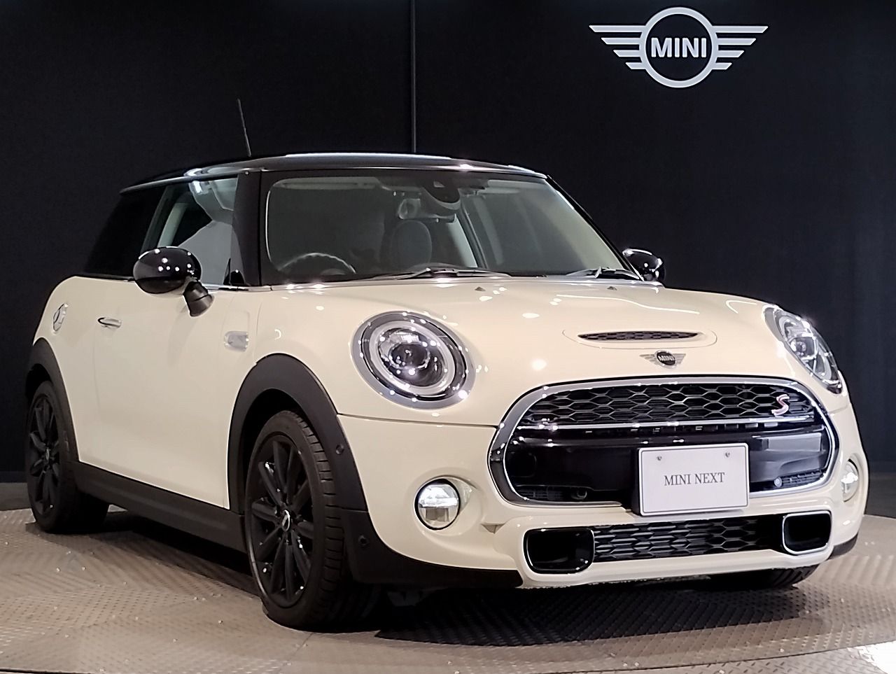 F56 COOPER S D(AT)