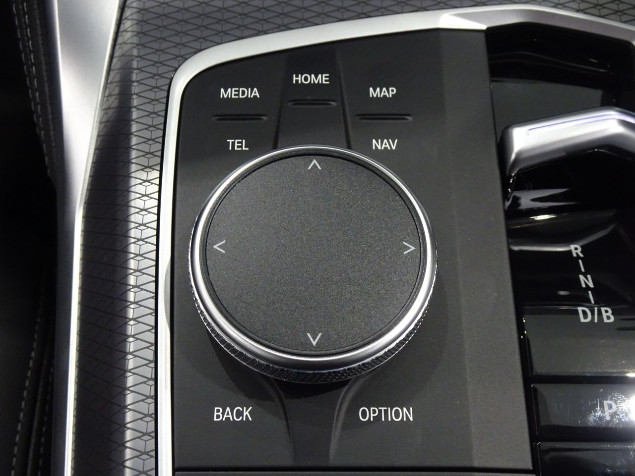 G26 i4 eDrive40 RHD