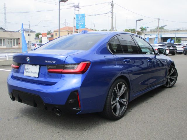 320d xDrive Berline RHD