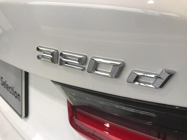 320d xDrive Berline RHD