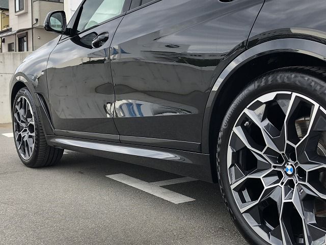 X7 xDrive40d RHD US