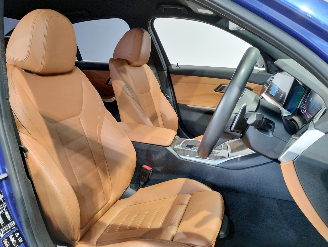 G20 320d xDrive RHD Saloon
