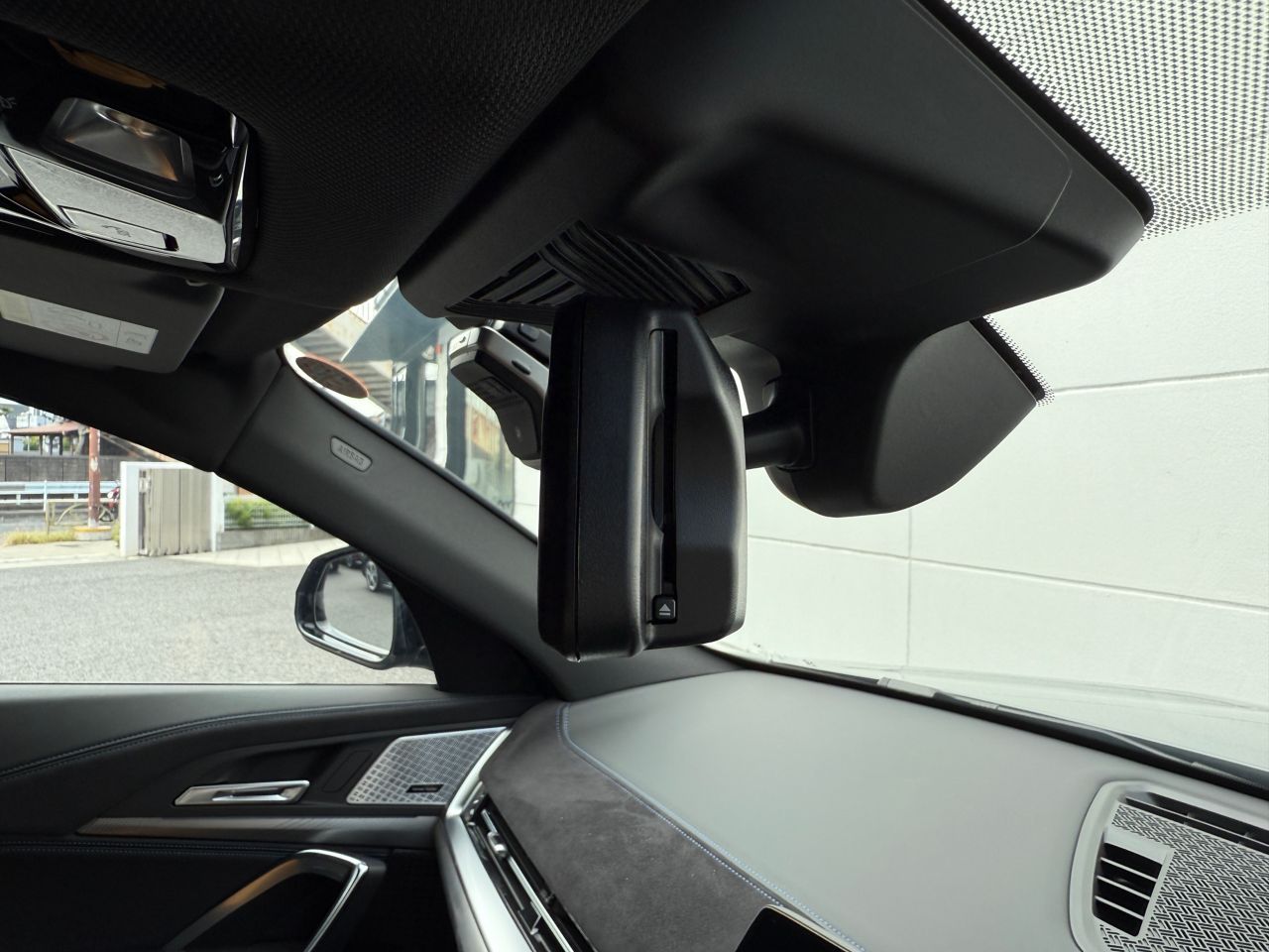 X2 M35i xDrive RHD