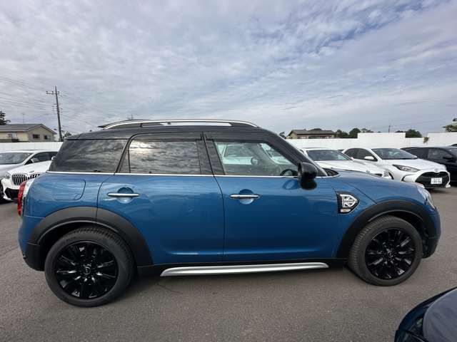 MINI CROSSOVER COOPER D