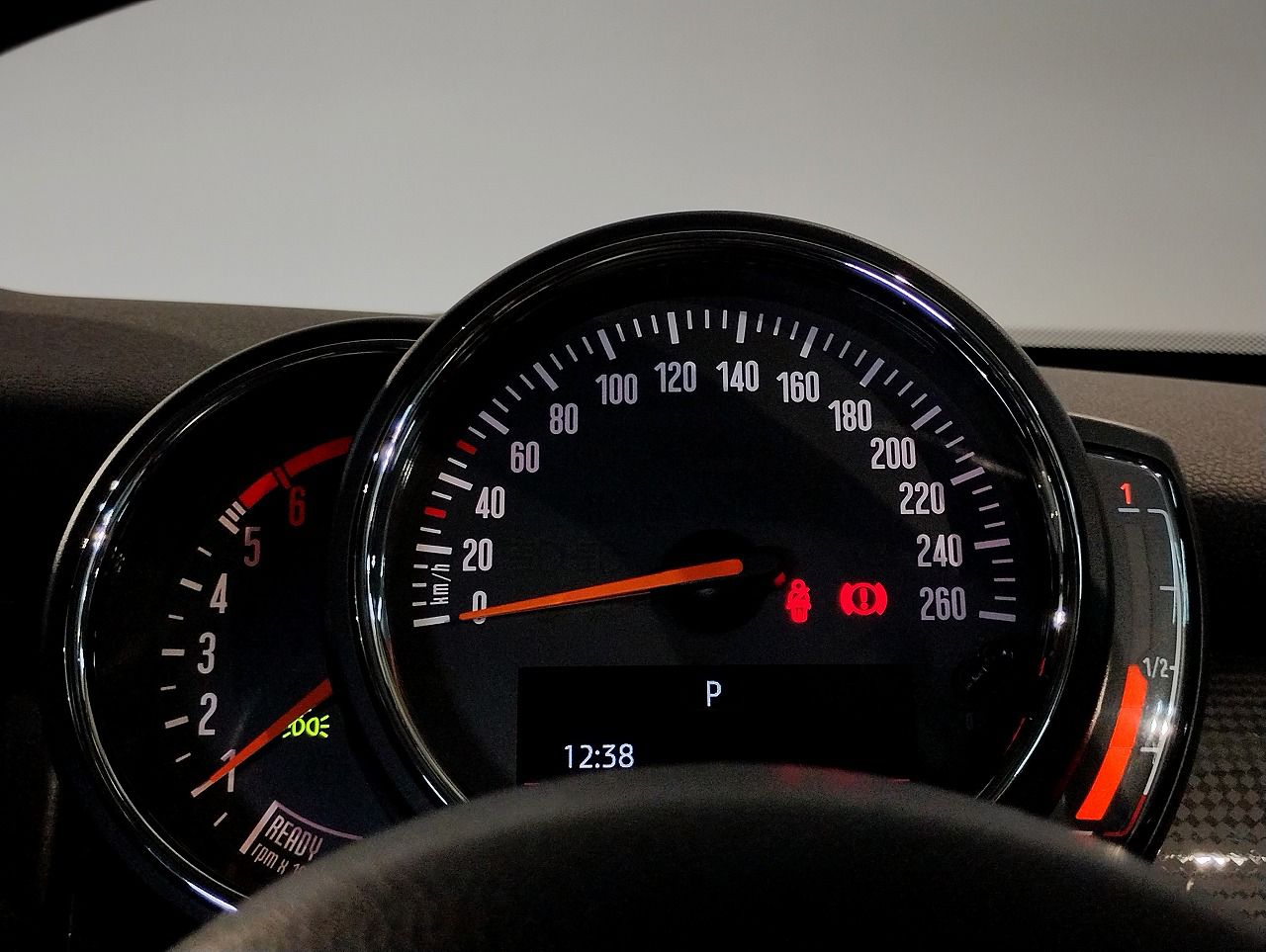 F55 COOPER D (AT)