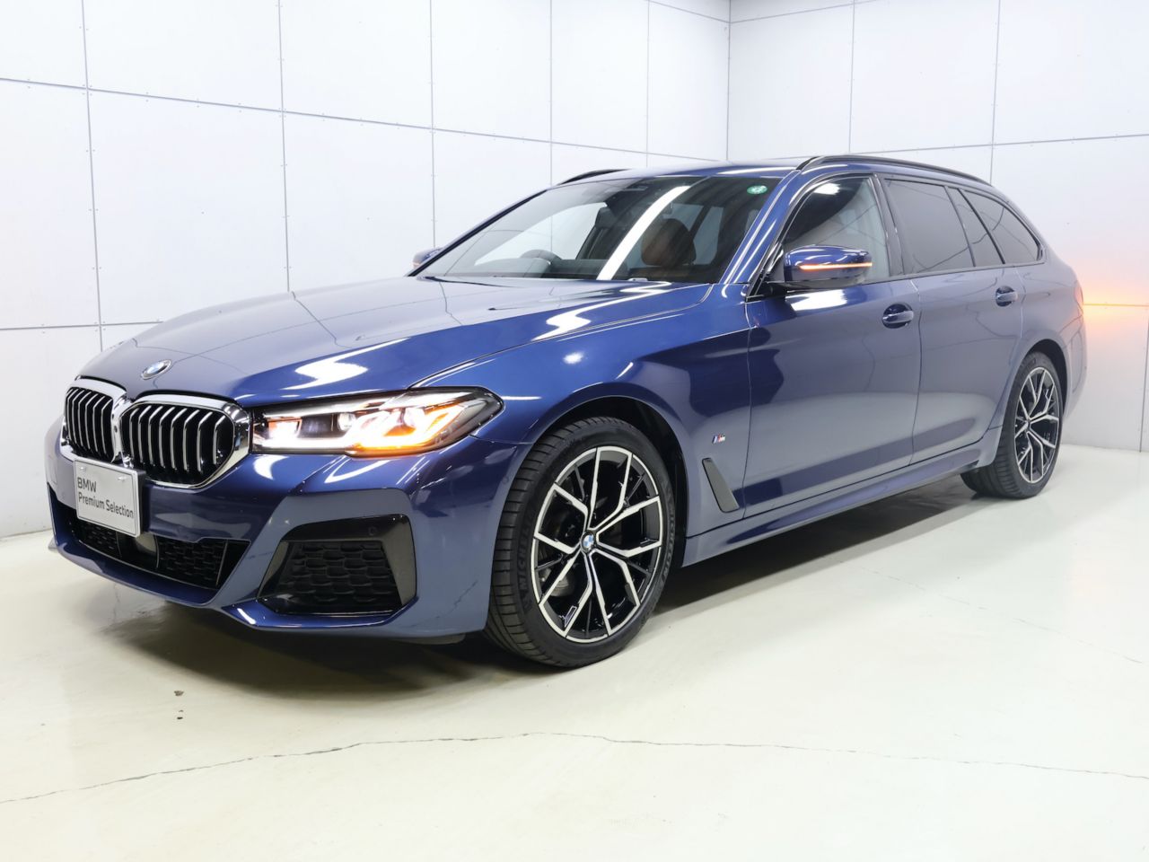 523d xDrive Touring M Sport