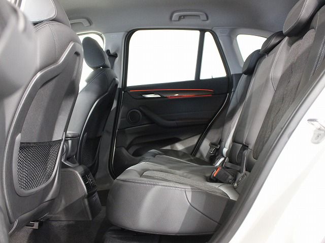 X1 sDrive18i RHD
