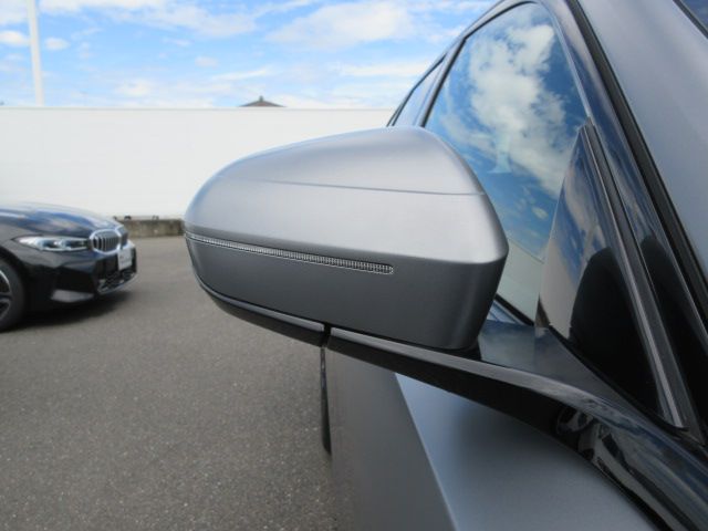 BMW i5 eDrive40 M Sport RHD