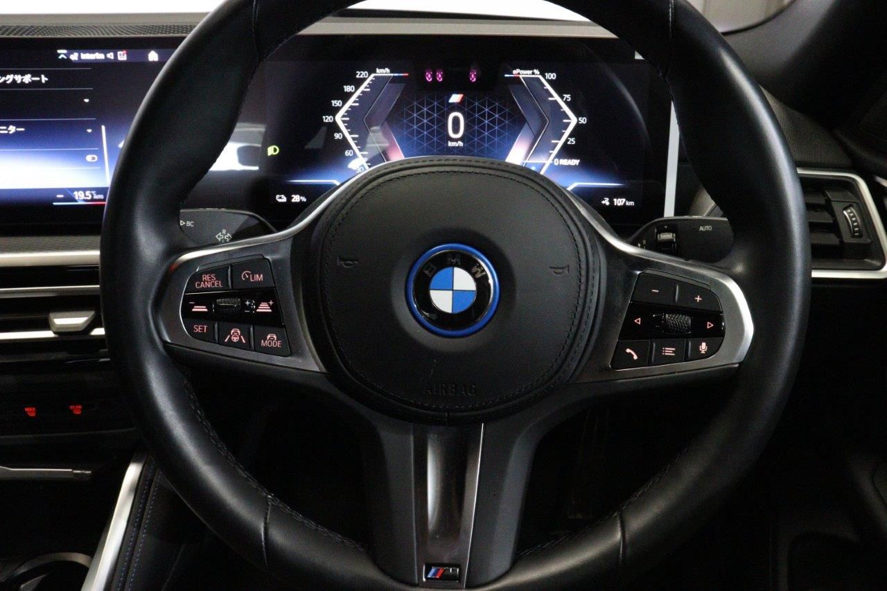 G26 i4 eDrive35 RHD