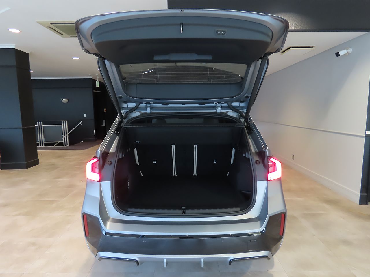 U11 iX1 xDrive30