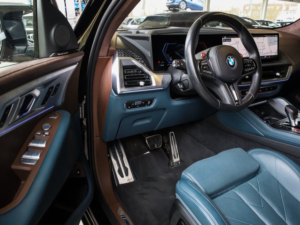 BMW XM