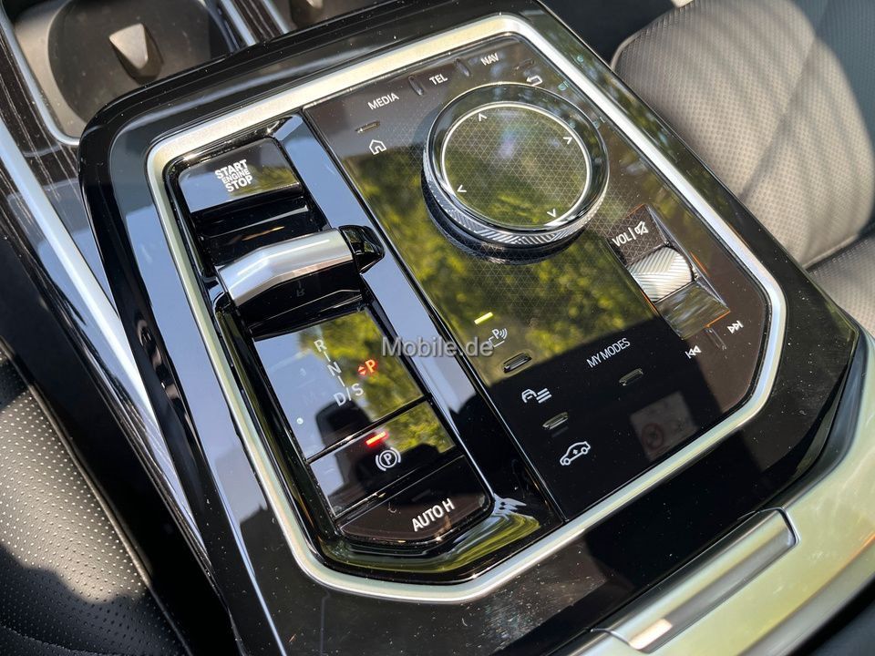 BMW 740